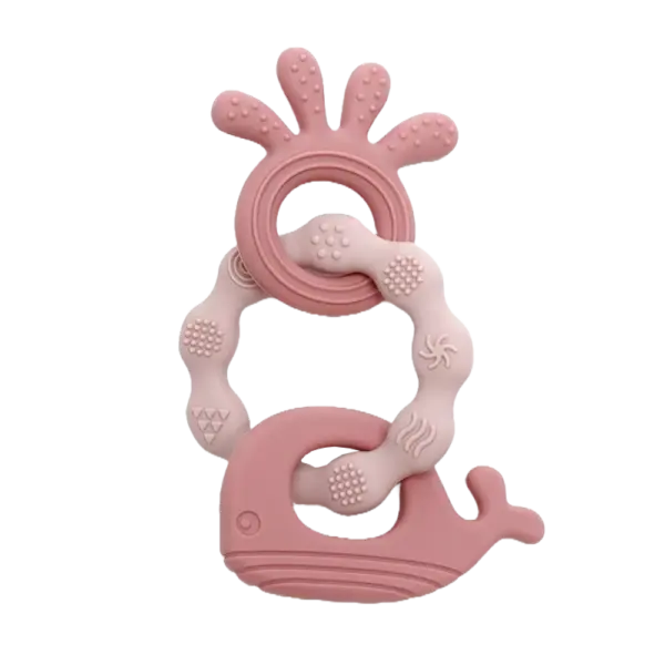 Biderangle i silikone med hval og blæksprutte vedhæng