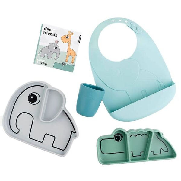 Done By Deer Spisesæt - 5 dele - Stick & Stay - Blue Mix Done By Deer Spisesæt - 5 dele - Stick & Stay - Blue Mix