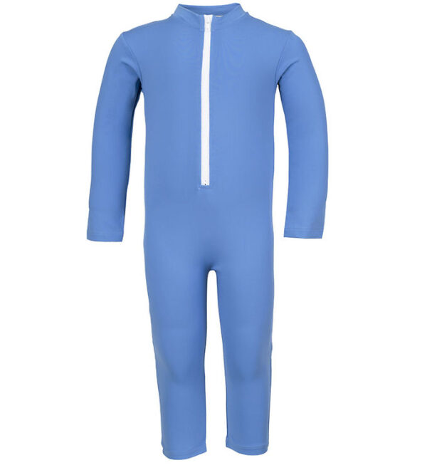 Petit Crabe Badeheldragt - Lou - UV50+ - Cornflower m. Sejlbåd Petit Crabe Badeheldragt - Lou - UV50+ - Cornflower m. Sejlbåd