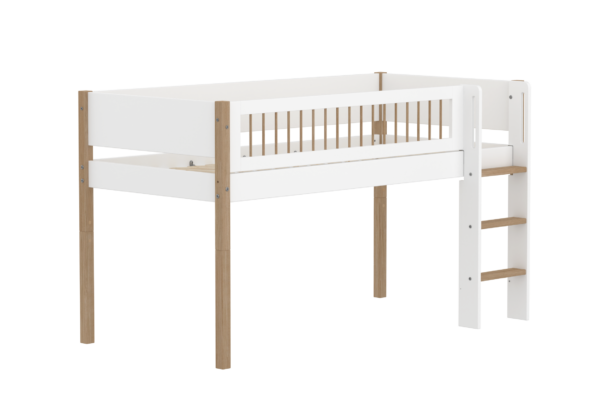 Flexa Nor Halvhøj Seng 120 cm Med Stige og Crossbar Sengehest 90x200 cm - Hvid/eg