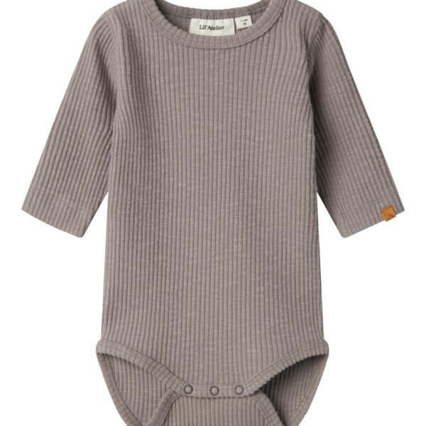 Lil Atelier Rajo Mab Slim Body - Silent Storm - 56 cm Lil Atelier Rajo Mab Slim Body - Silent Storm - 56 cm