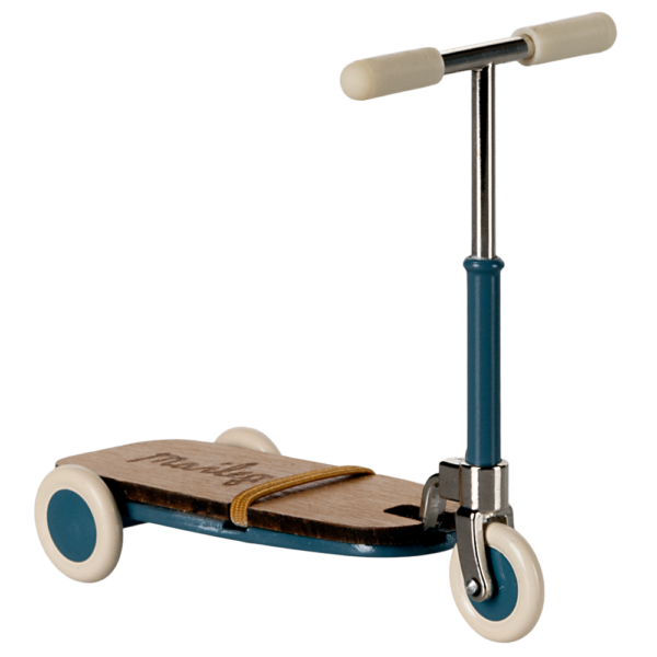 Maileg Løbehjul Mus - Blå Maileg Løbehjul Mus - Blå