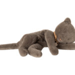 Maileg Sovende plyskilling, Medium - Grå