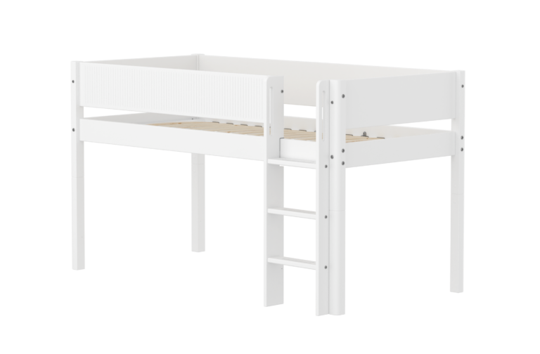 Flexa White Halvhøj Seng 120 cm Med Stige og Grooves Sengehest 90x200 cm - Hvid
