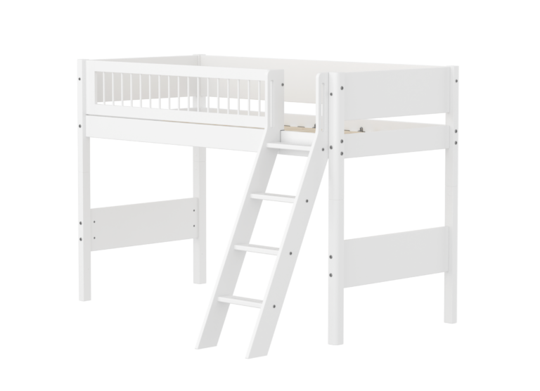 Flexa White Mellemhøj Seng 143 cm Med Skrå Stige og Crossbar Sengehest 90x200 Cm- Hvid