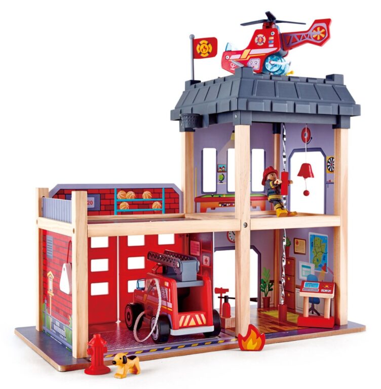 Hape | Brandstation i træ m. 13 dele