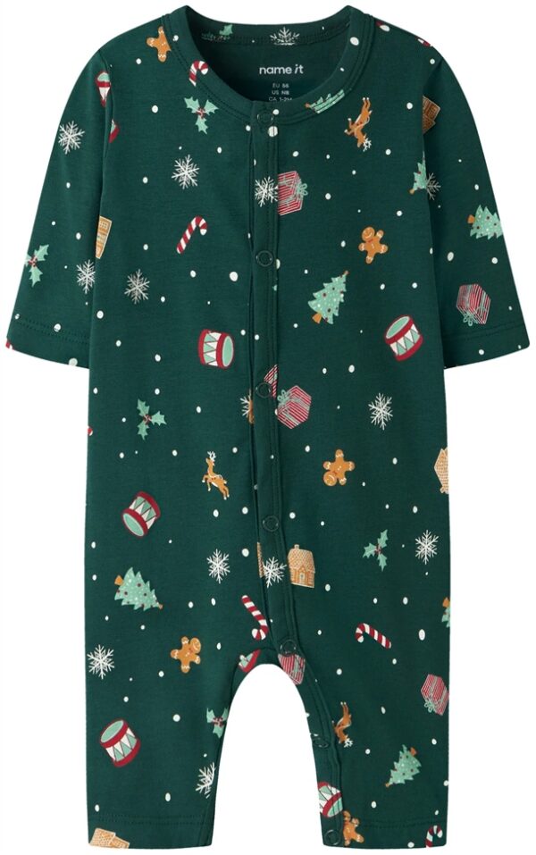 Name It Julenatdragt - Vismas - Botanical Garden Xmas AOP Name It Julenatdragt - Vismas - Botanical Garden Xmas AOP