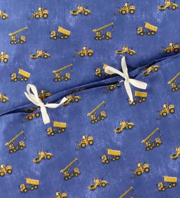 Nørgaard Madsens Sengetøj - Baby - Blå m. Arbejdsmaskiner