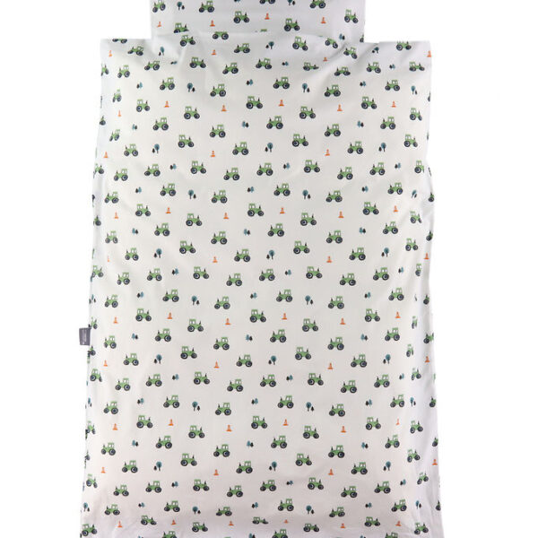 Nørgaard Madsens Sengetøj - Baby - Hvid m. Grønne Traktorer