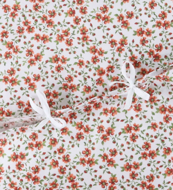 Nørgaard Madsens Sengetøj - Junior - Hvid m. Røde Blomster