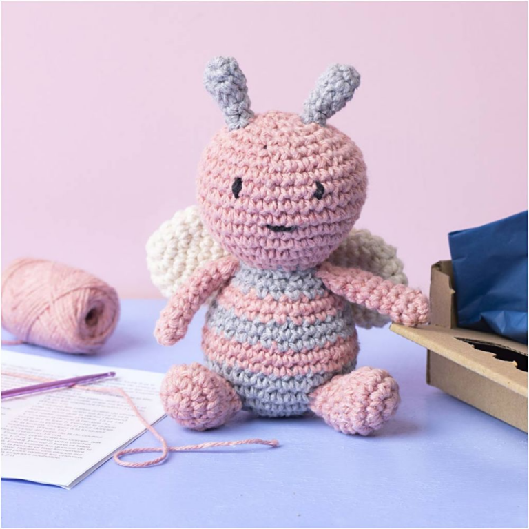 Creativ Company | Amigurumi hæklekit - Bien Bianca