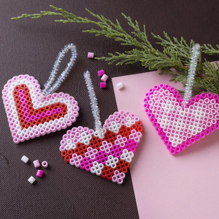 Creativ Company | Kreapose - Hjerter af rørperler