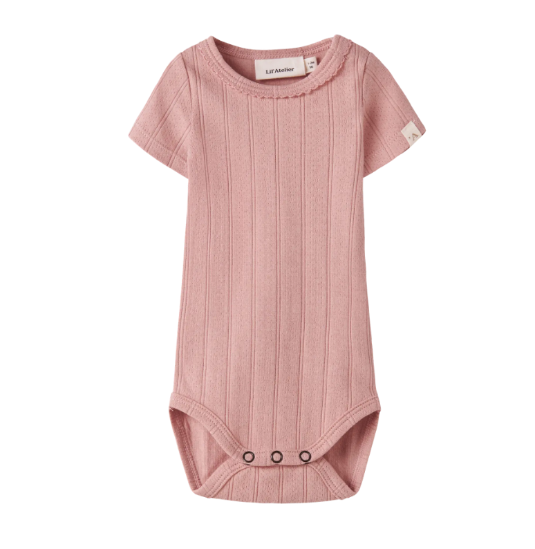 Lil Atelier Falina SS Slim Body - Misty Rose - 56 cm Lil Atelier Falina SS Slim Body - Misty Rose - 56 cm