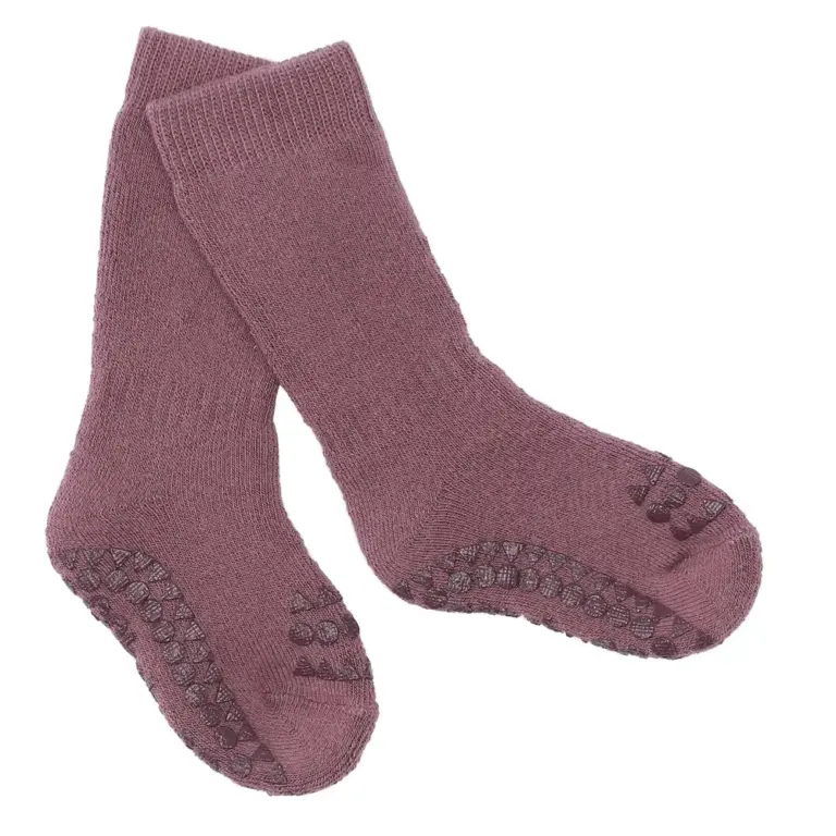 GoBabyGo Skridsikre Strømper Terry Bomuld - Misty Plum - 17/19