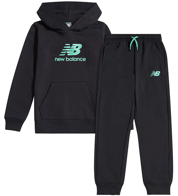 New Balance Sweatsæt - Stacked Logo - Caviar m. Mintgrøn New Balance Sweatsæt - Stacked Logo - Caviar m. Mintgrøn