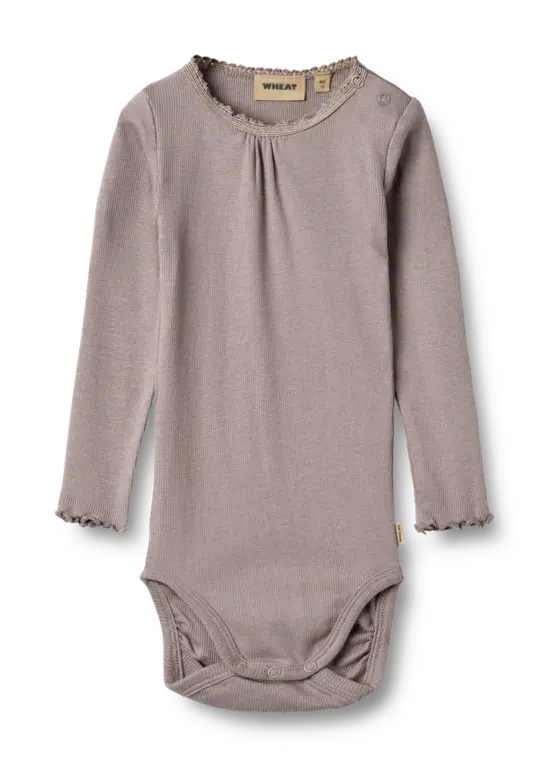 Wheat Lotta Rib Langærmet Body - Dusty Purple - 12 MDR. Wheat Lotta Rib Langærmet Body - Dusty Purple - 12 MDR.