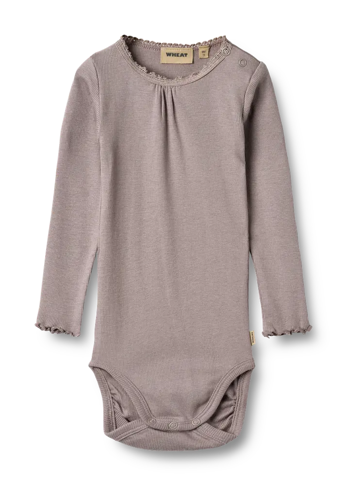 Wheat Lotta Rib Langærmet Body - Dusty Purple - 12 MDR. Wheat Lotta Rib Langærmet Body - Dusty Purple - 12 MDR.