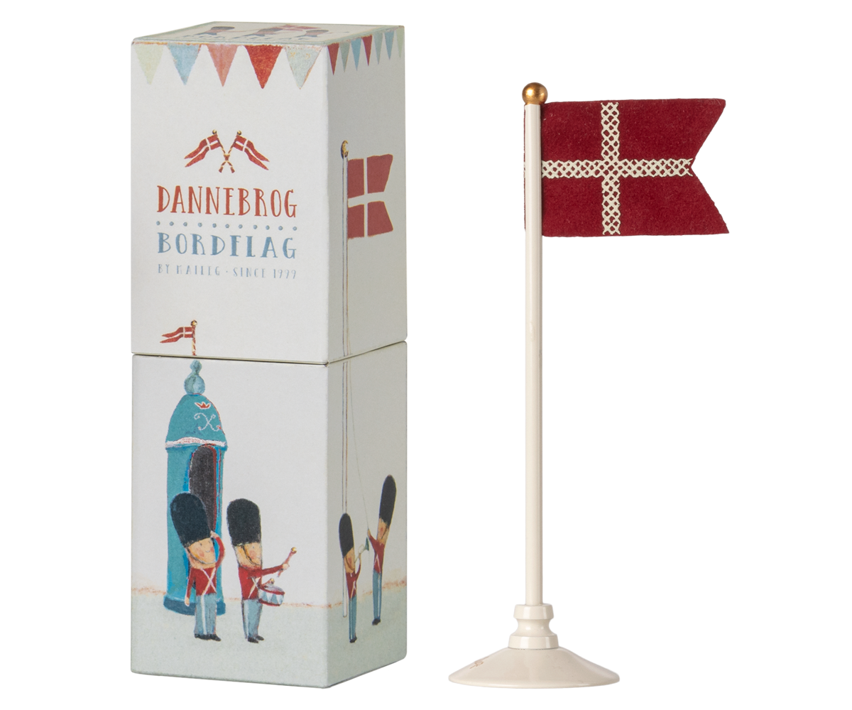 Maileg Dannebrog Bordflag - Small Maileg Dannebrog Bordflag - Small